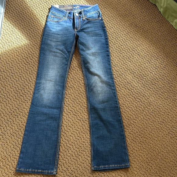 Nwt. Wrangler boot cut jeans - Picture 1 of 7
